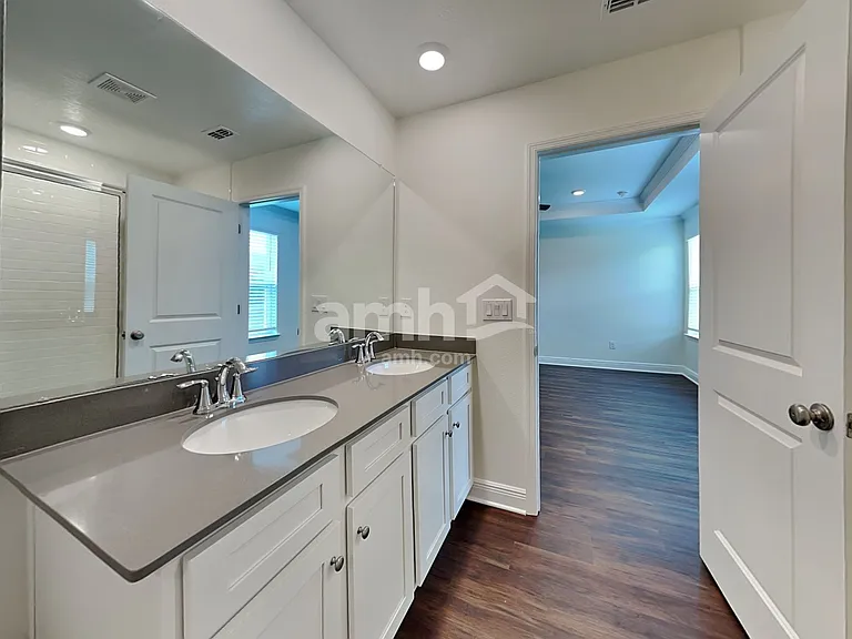 27207 Saint Andrews Ave — Photo 20