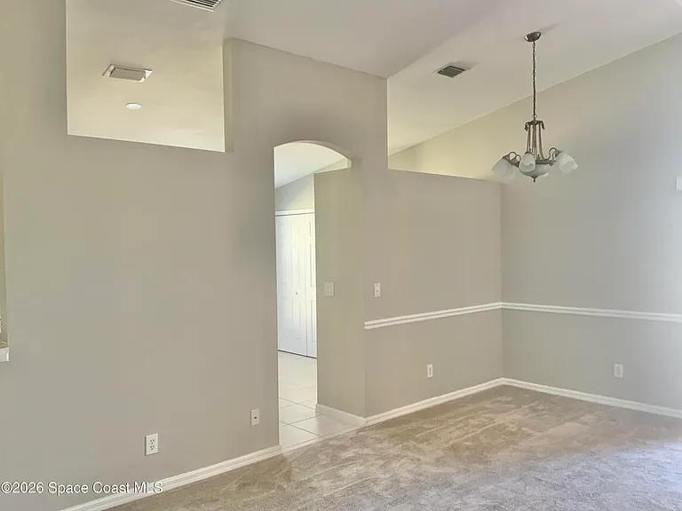 2087 Deercroft Dr — Photo 5