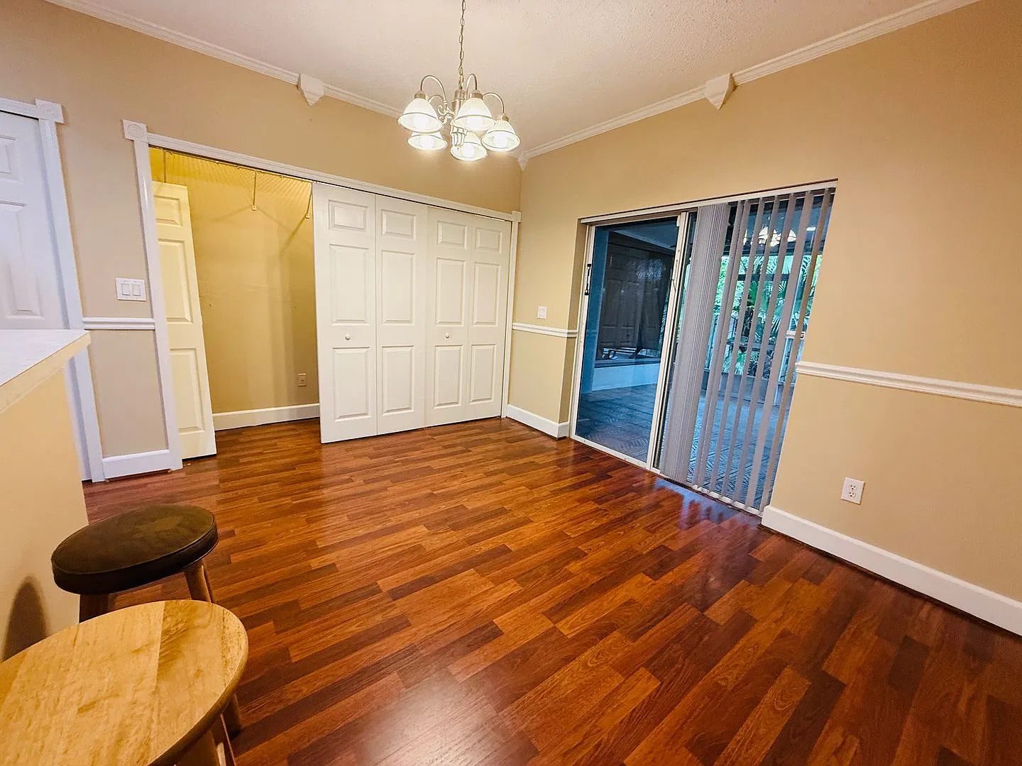 Stylish 2/2.5 Townhome for rent in Riverview! — Photo 3