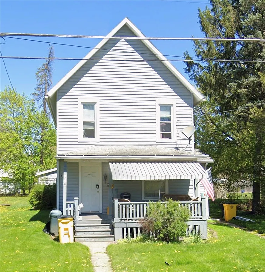 1 bed, 1.0 bath, 776 sqft, $995 — Photo 1