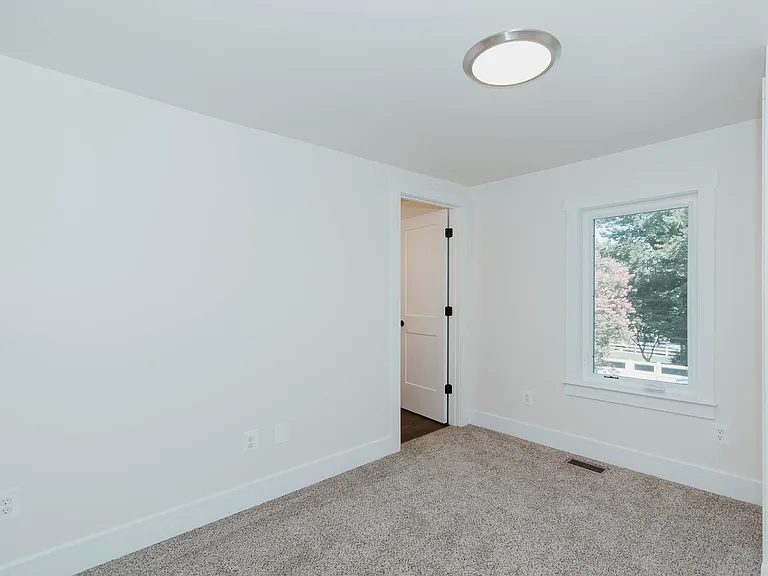 216 S Georgia Ave — Photo 17