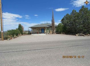 521 Lakeshore Dr, Elephant Butte, NM 87935