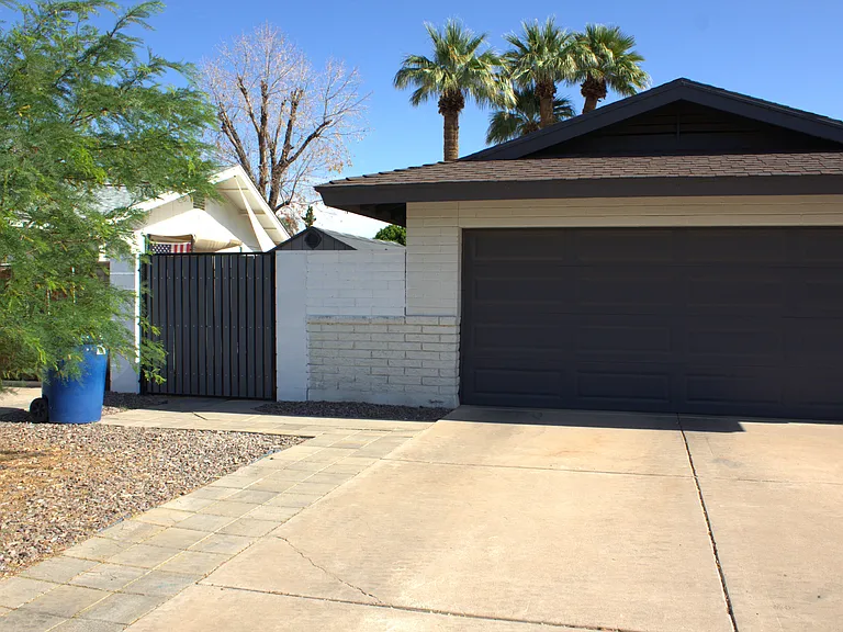 1942 E Pebble Beach Dr — Photo 28