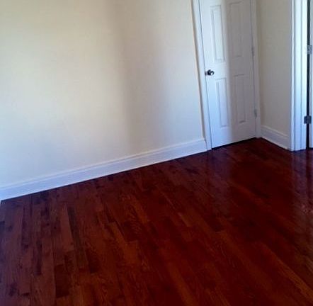 5th image of 3426 Steinway St APT 12