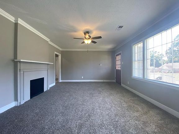 2nd image of 2018 Laramie St
