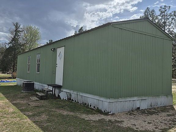 5th image of 586 Edgar Jones Rd