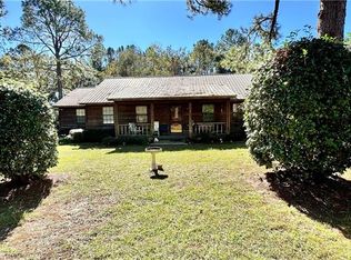 1595 Meadowood Dr, Waycross, GA 31503