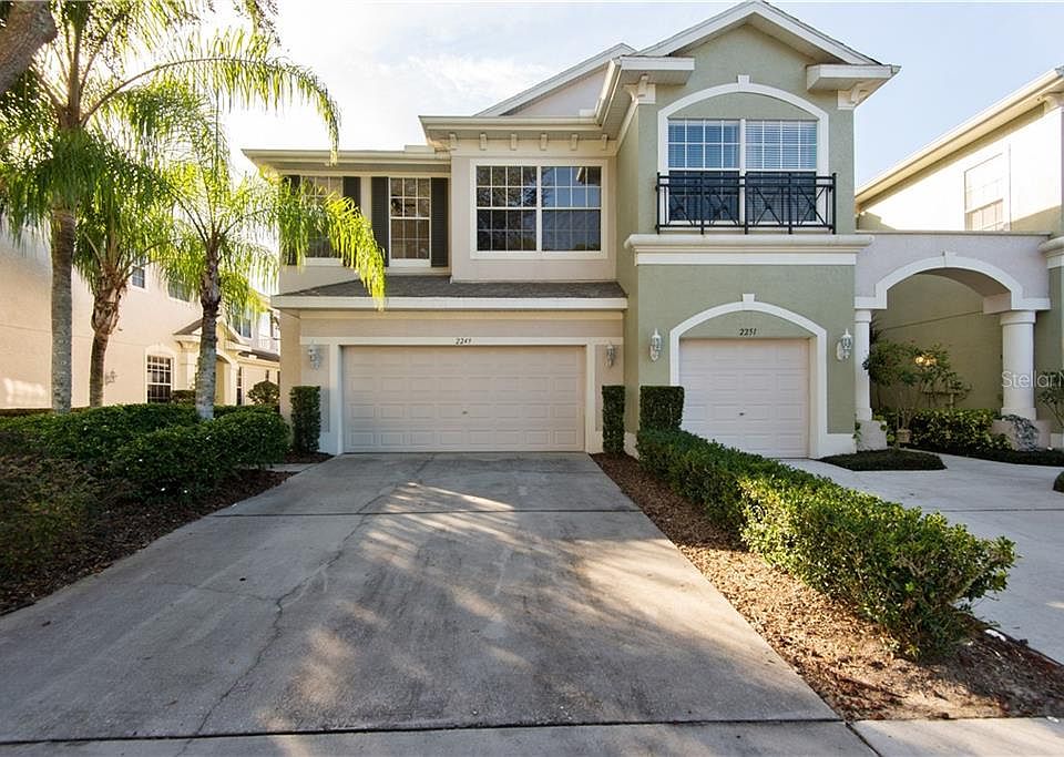 1st image of 2249 Park Crescent Dr