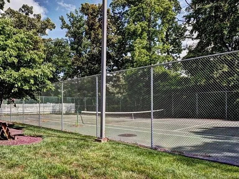 5101 Salisbury Mews — Photo 27
