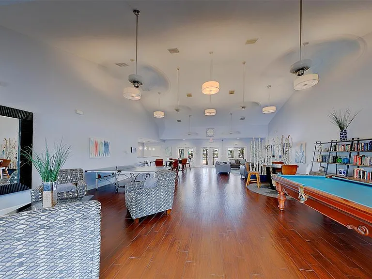 222 Pompano Dr SE #H — Photo 41
