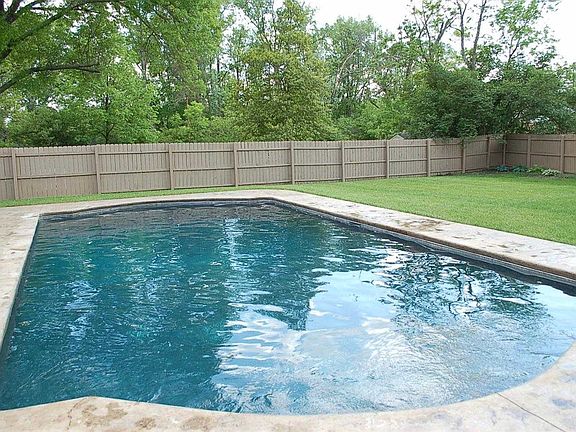 3rd image of 6560 Michael Dr