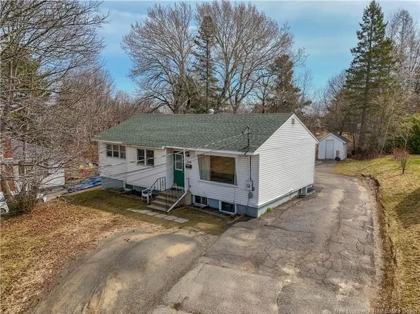 774 Reid St, Fredericton, NB E3B 3V9