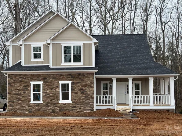 1155 Oakbluff Dr, Salisbury, NC 28147