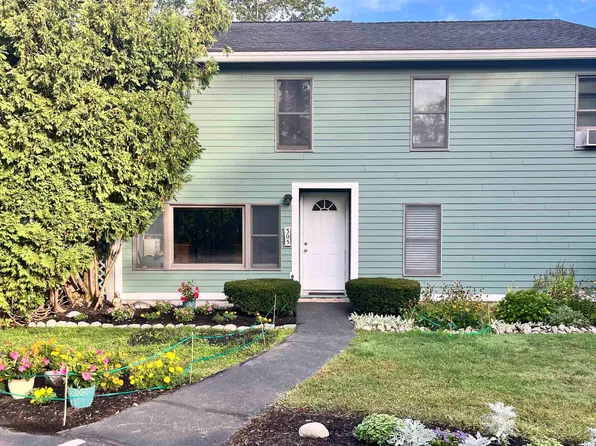305 Piscassic Street, Newmarket, NH 03857