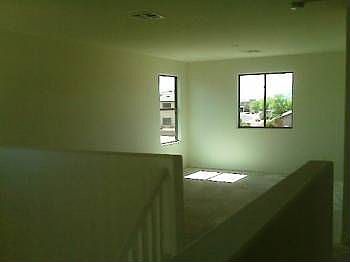 4th image of 912 W Busa Dr