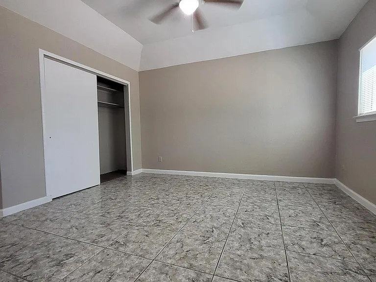 1802 Frank Sinatra Pl — Photo 14