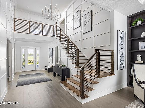 2nd image of 149 BISMARCK PALM Road