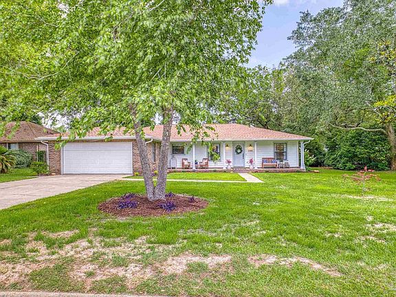 2nd image of 3390 Shannon Pl