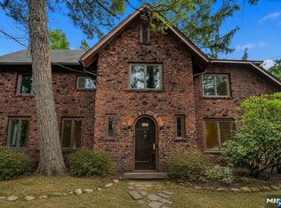 8 Harriot Ave, Harrington Park, NJ 07640