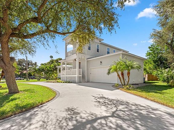 5th image of 3328 Bayshore Blvd NE