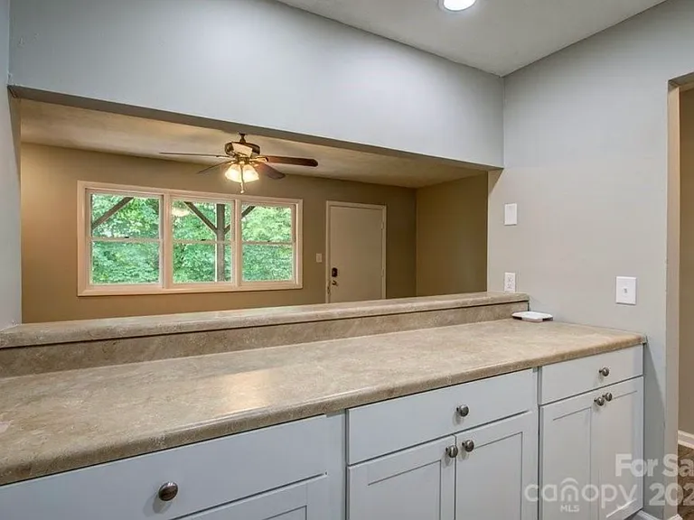 591 Margo Rd #1 — Photo 7