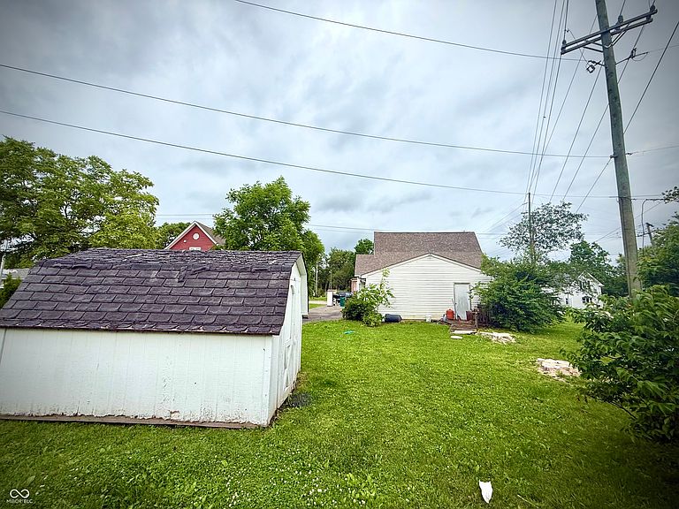 Listing photo 4