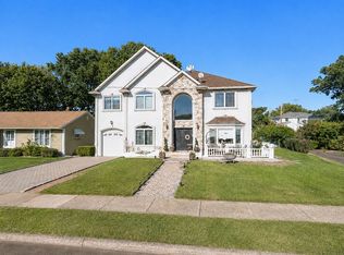 4 Conklin Dr, Clifton, NJ 07013