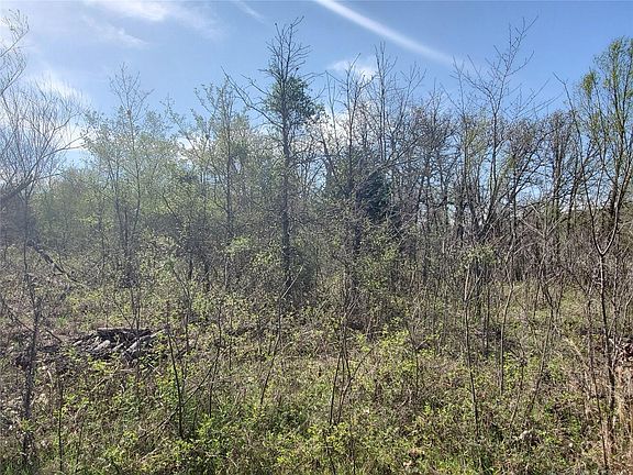 2nd image of 15574 Linda Ln