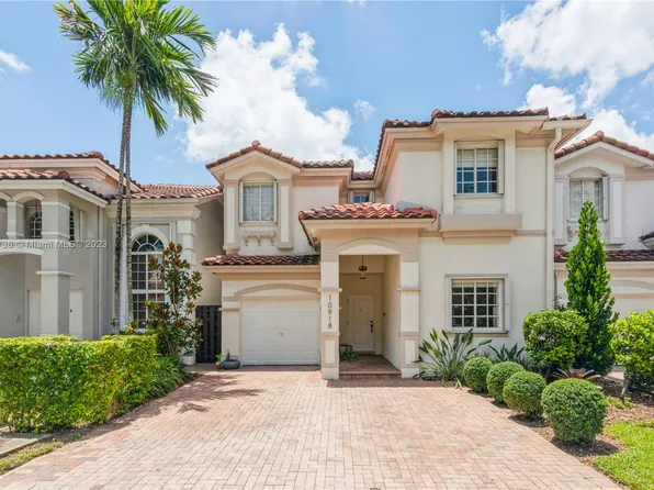 10918 NW 70th St, Doral, FL 33178