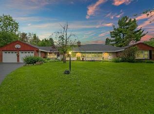 532 W Merri Oaks Rd, Barrington, IL 60010