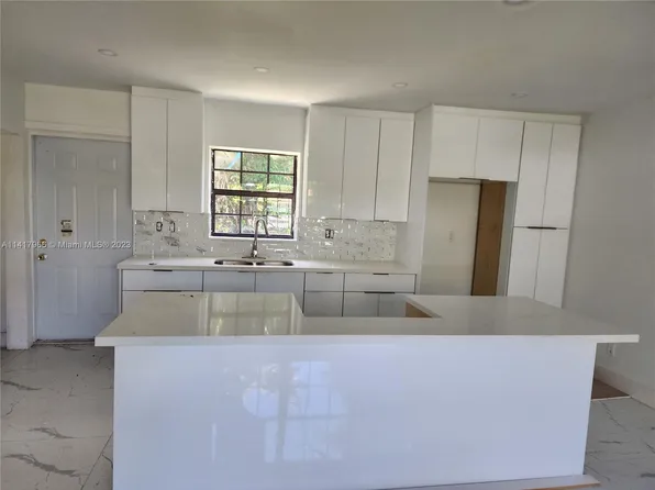 (undisclosed Address), Miami, FL 33179