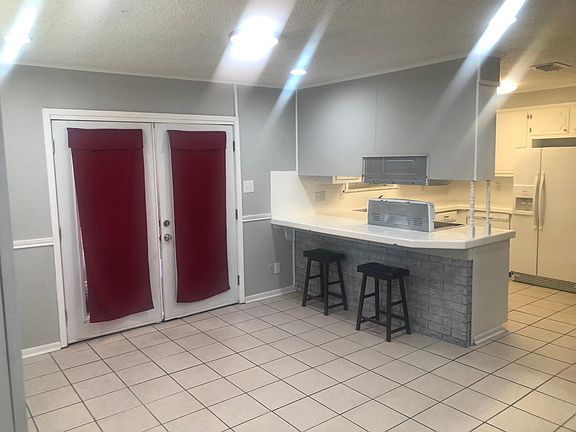 5th image of 4801 Fernwood Dr