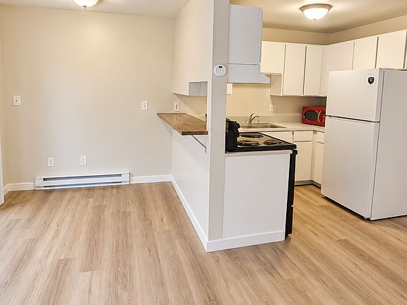 2nd image of 921 N 96th St Unit 12
