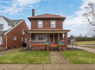 123 Harwood St, Elyria, OH 44035