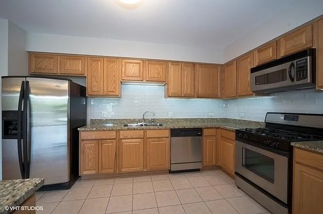 3258 N Harlem Ave #505 — Photo 8