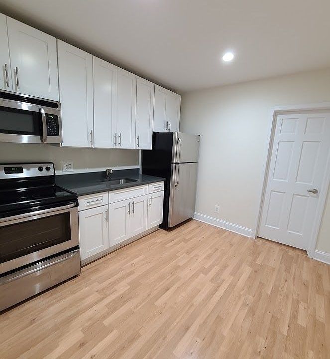 1st image of 347 W 16th St APT 2A