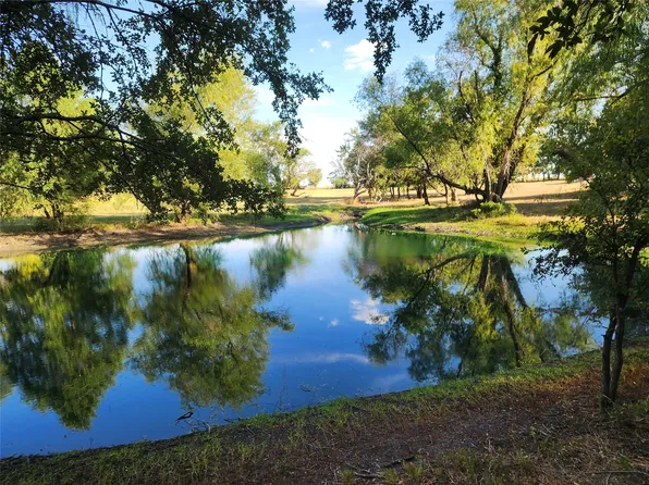 250 County Road 4140, Bonham, TX 75418