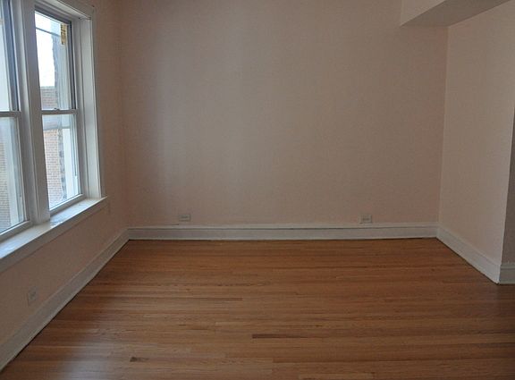 5th image of 6451 N California Ave APT 1