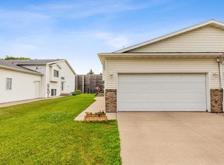 2610 Brookdale Rd, Moorhead, MN 56560
