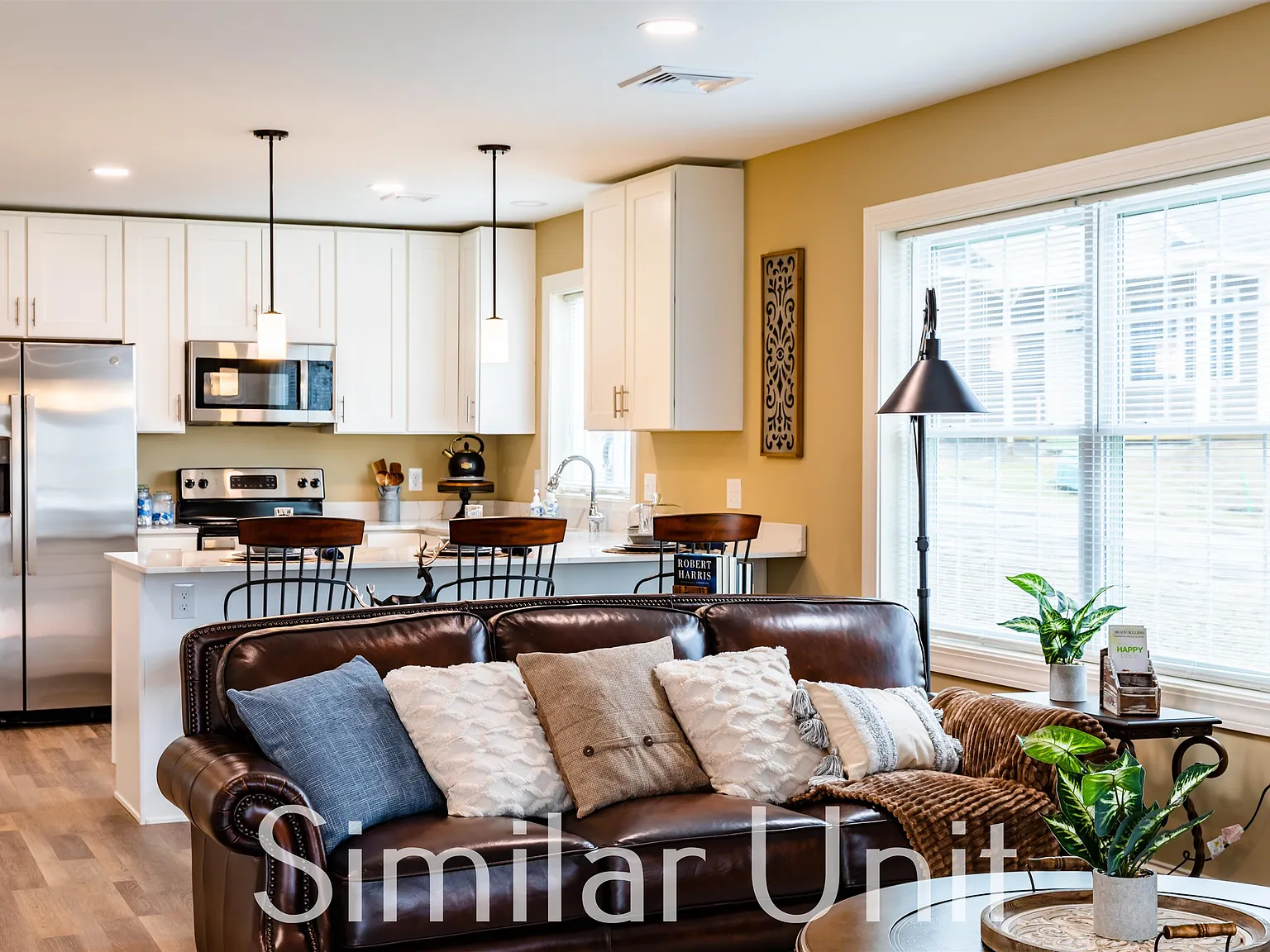 3 bed, 1.0 bath, 1485 sqft, $2,575 — Photo 3