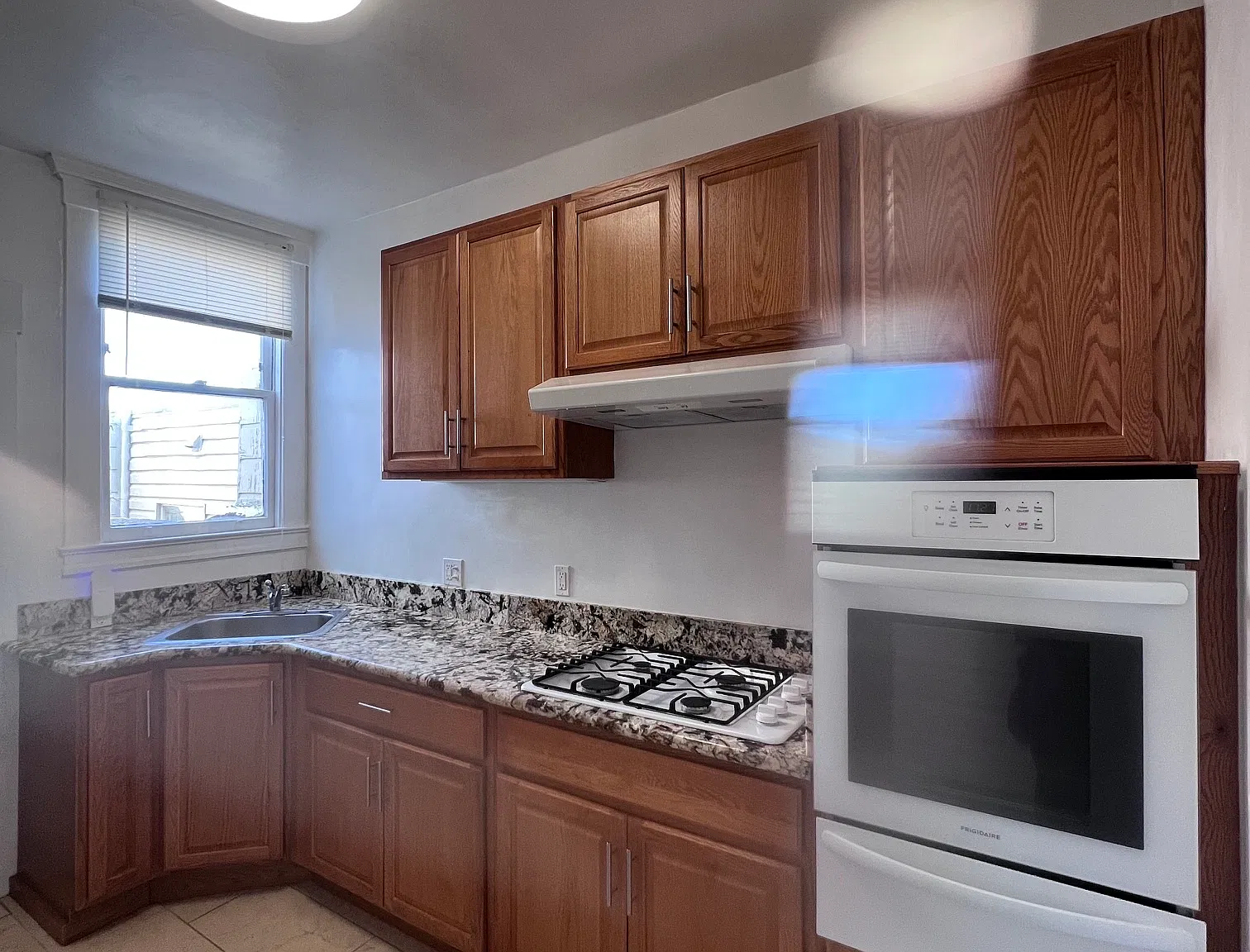 1 bed, 600 sqft, $4,000 — Photo 3