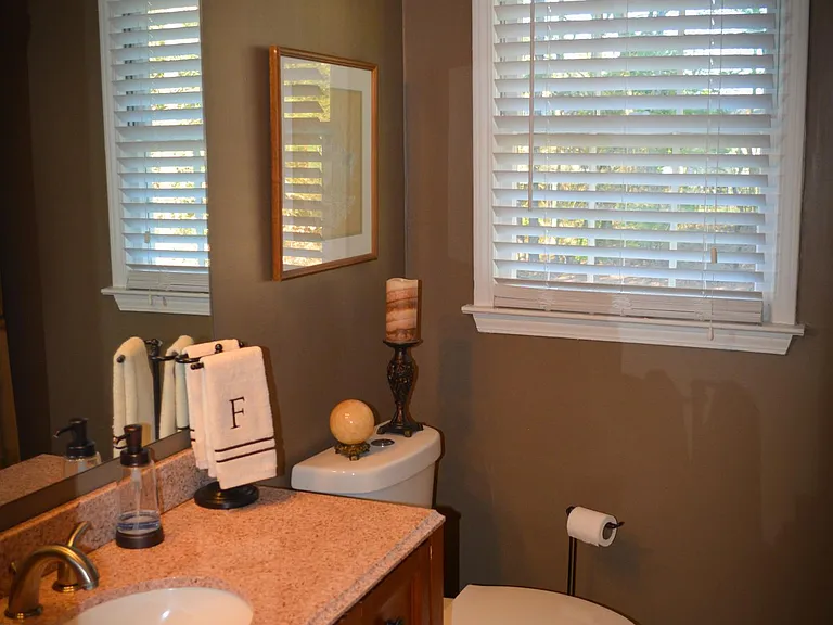 2504 Fair Oak Ct — Photo 19