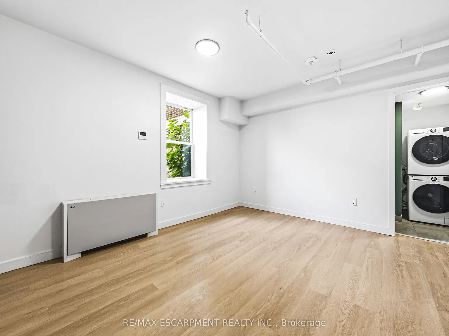 Studio, $1,329 — Photo 4