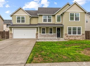 1821 Island Dr, Longview, WA