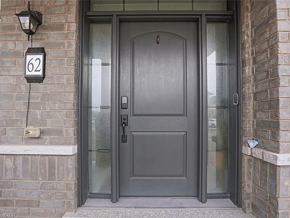 5th image of 62 Esther Cres