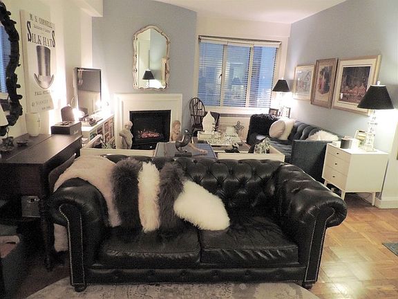 3rd image of 40 Central Park S #11I