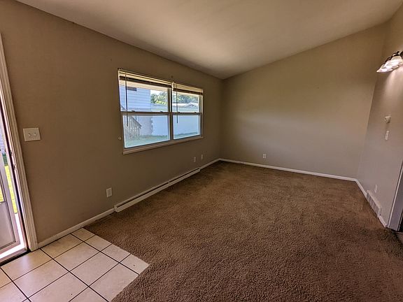 4th image of 462 Treeside Dr #1