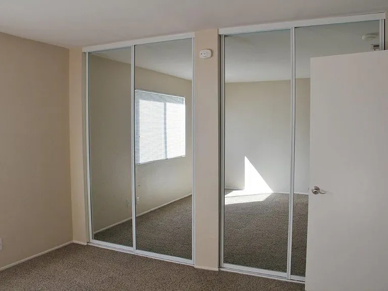 900 Cambridge Dr #165 — Photo 5