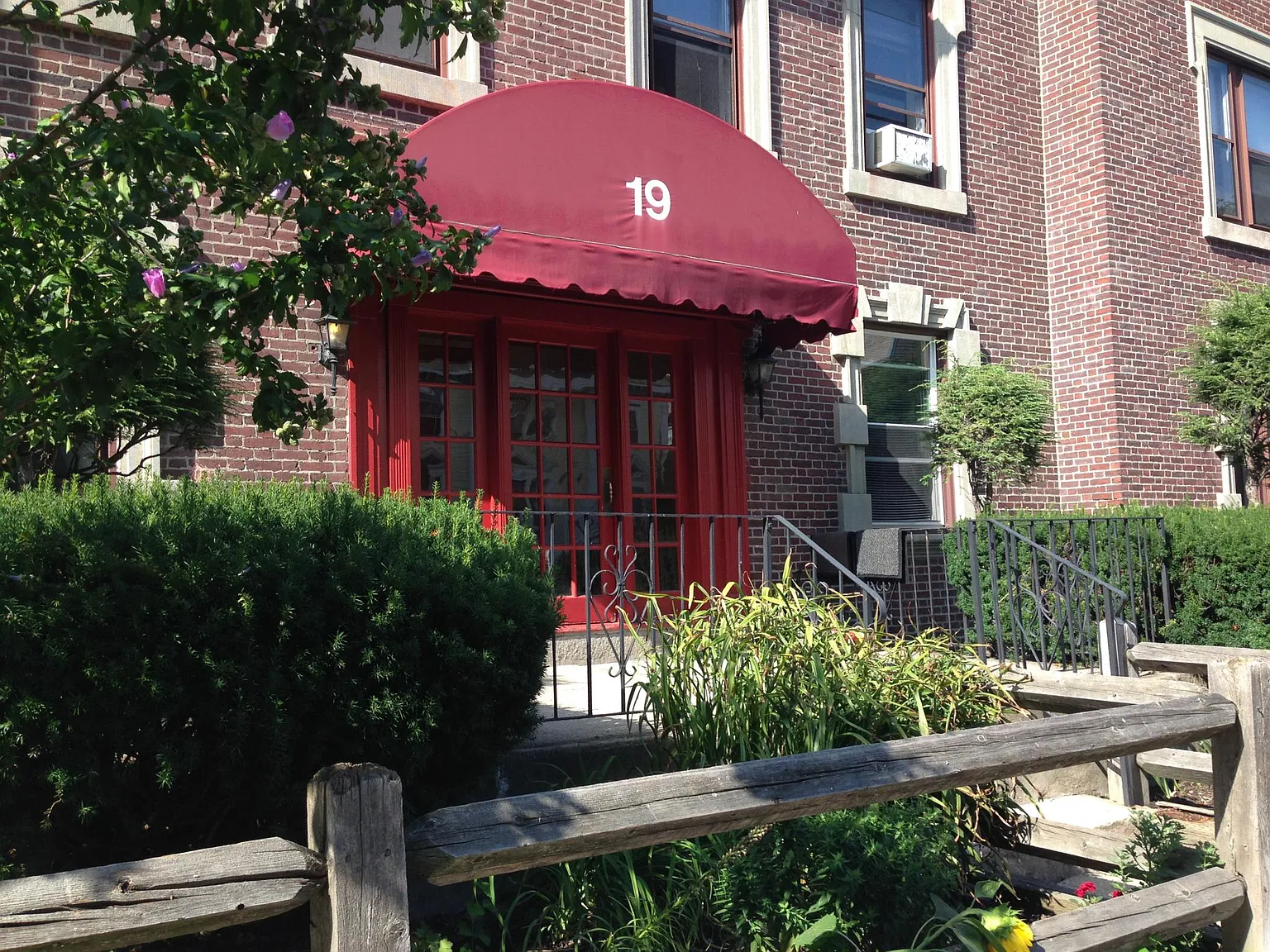 2 bed, 800 sqft, $2,650 — Photo 3