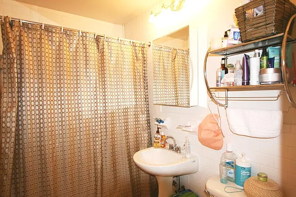 Rented by Corcoran | media 19